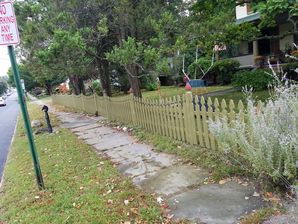 Before & After Fence Painting in Guttenberg, NJ (2)