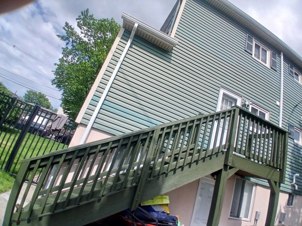 Deck Painting in Veyone, NJ (3)